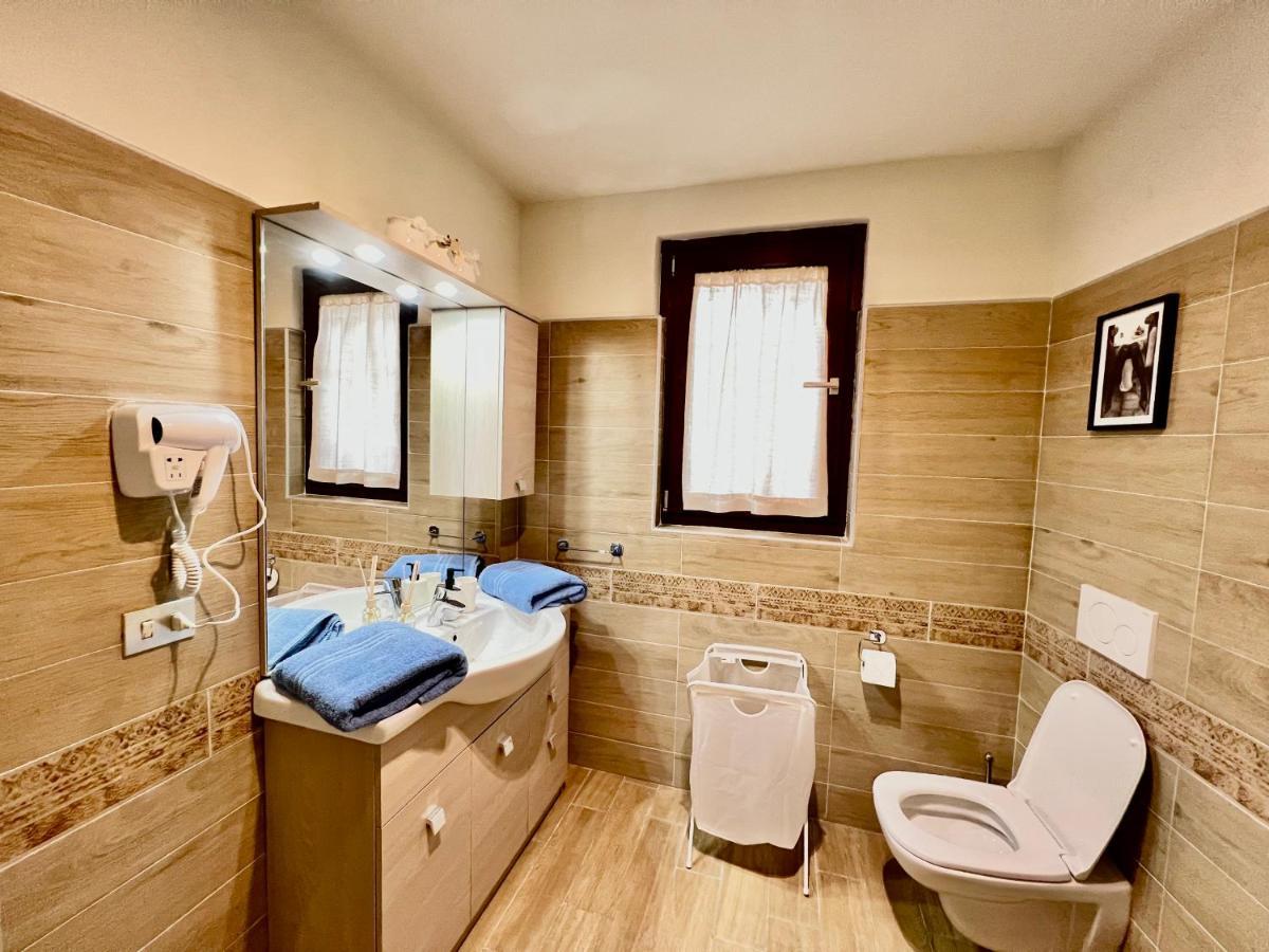 Two Bedroom Al Casello N. 2 Como Bagian luar foto