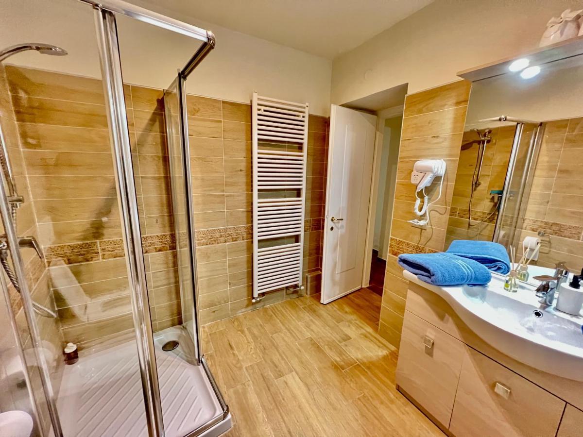 Two Bedroom Al Casello N. 2 Como Bagian luar foto